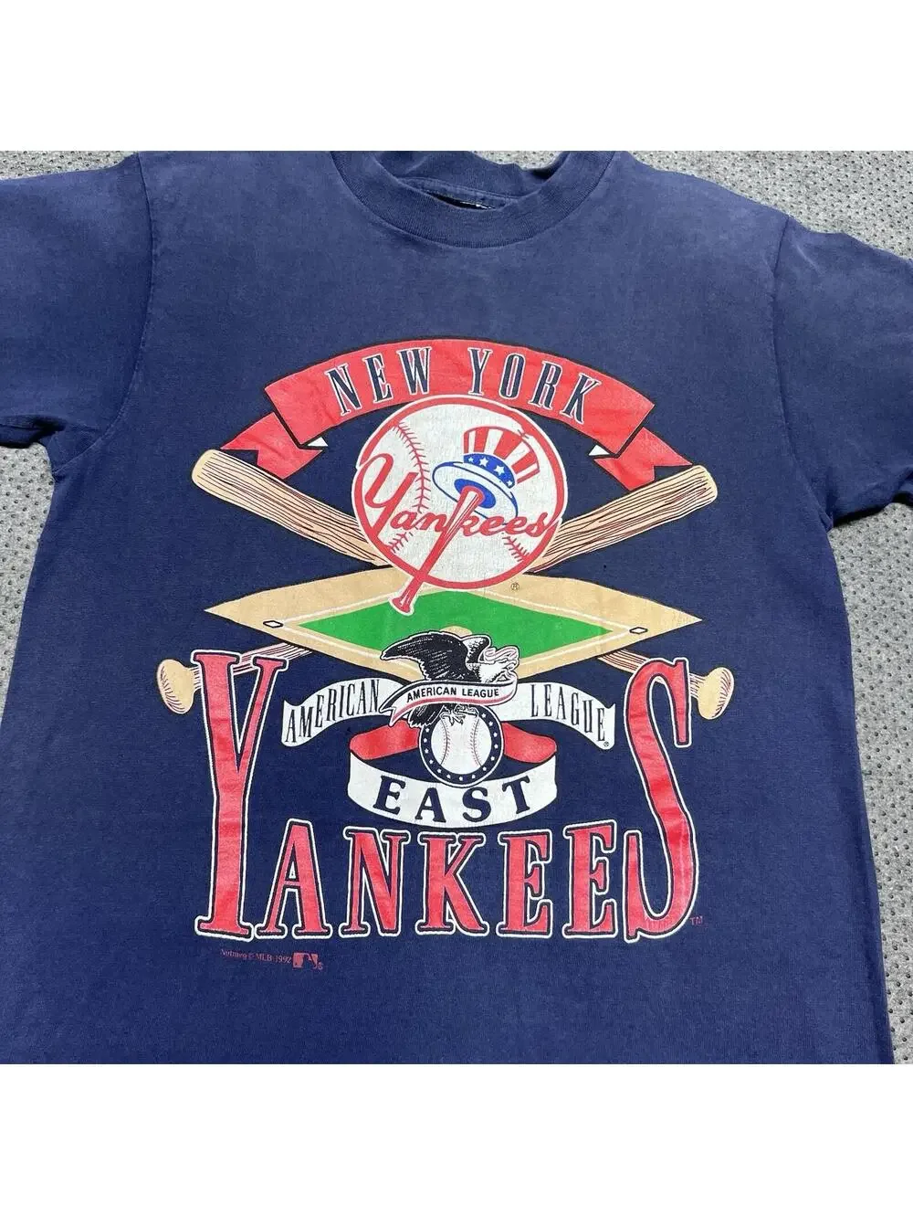 Vintage 1992 Nutmeg New York Yankees T-Shirt Medium Major-League Baseball MENS_3